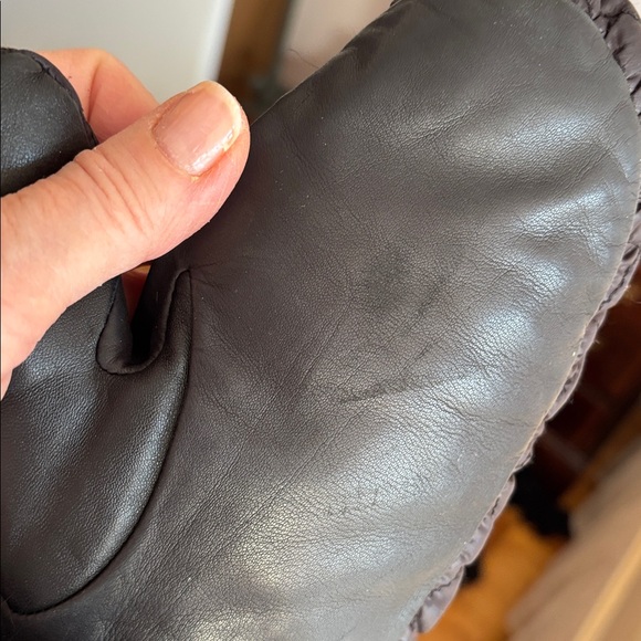 UGG Leather Quilted Black Mittens with Fur Trim - Picture 8 of 8